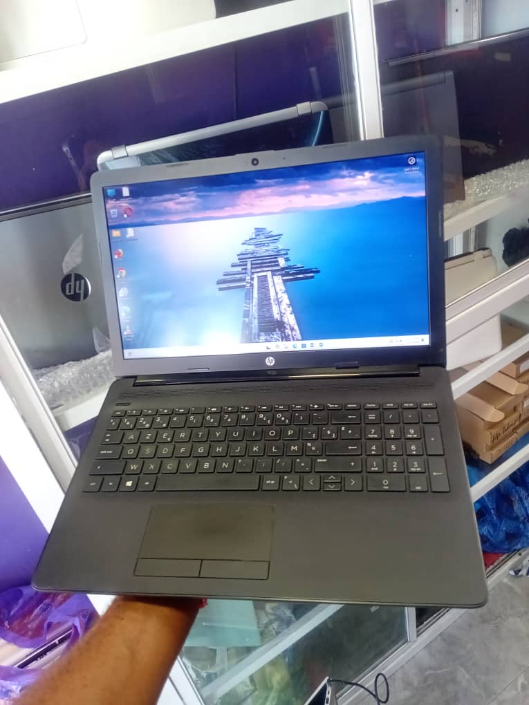 HP Pavilion 15s Core i5 7th Gen, 8GB RAM, 256GB SSD